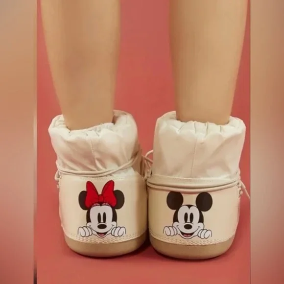 Disney/Forever 21 Mickey & Minnie Mouse Booties Size 8 - Picture 1 of 7
